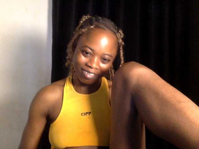 Lickmapussy live cam on BongaCams