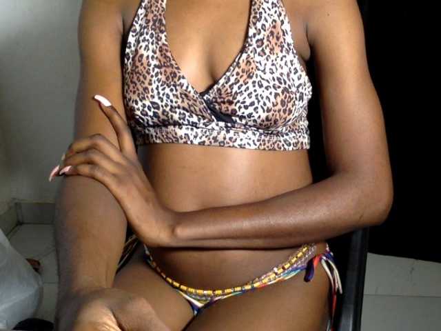 Lickmapussy live cam on BongaCams