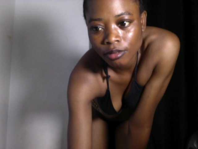 Lickmapussy live cam on BongaCams