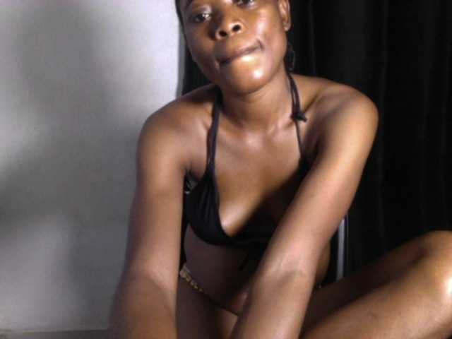 Lickmapussy live cam on BongaCams