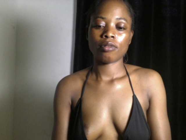 Lickmapussy live cam on BongaCams
