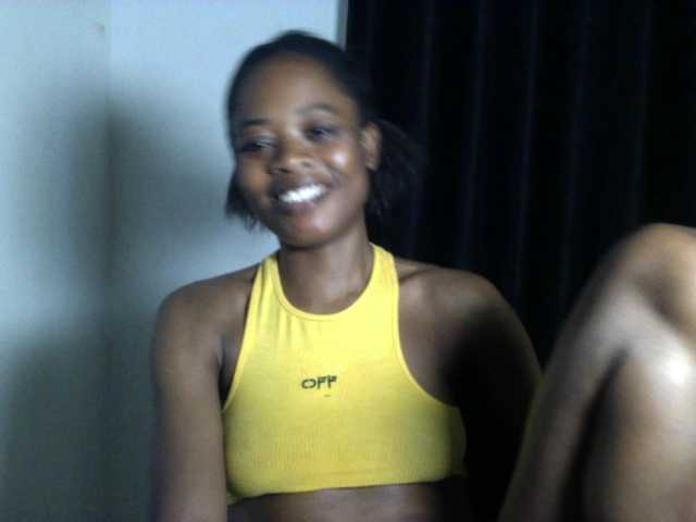Lickmapussy live cam on BongaCams