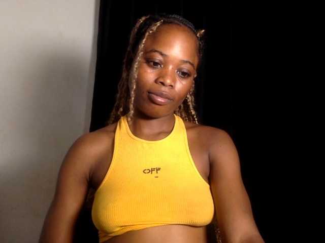 Lickmapussy live cam on BongaCams