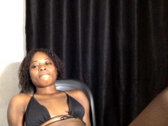 Lickmapussy live cam on BongaCams