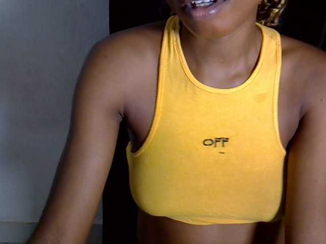 Lickmapussy live cam on BongaCams
