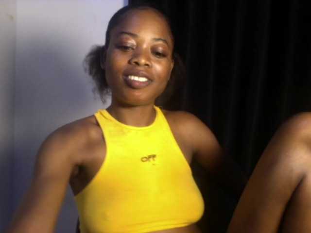 Lickmapussy live cam on BongaCams