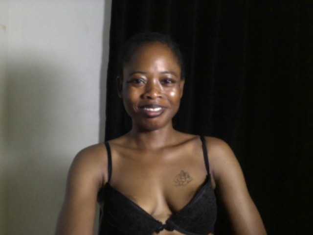 Lickmapussy live cam on BongaCams