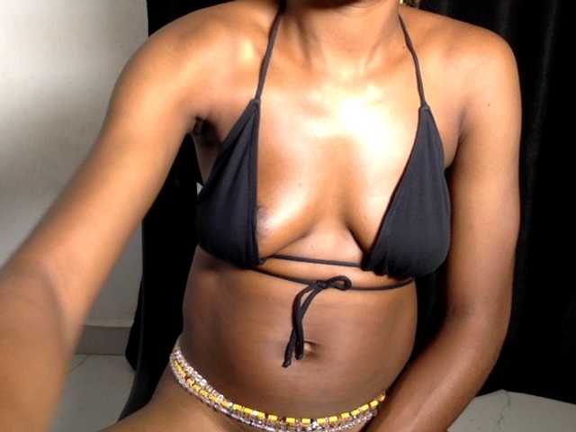 Lickmapussy live cam on BongaCams