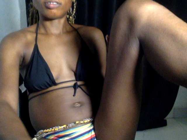 Lickmapussy live cam on BongaCams