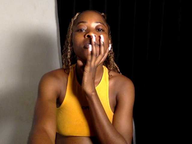 Lickmapussy live cam on BongaCams