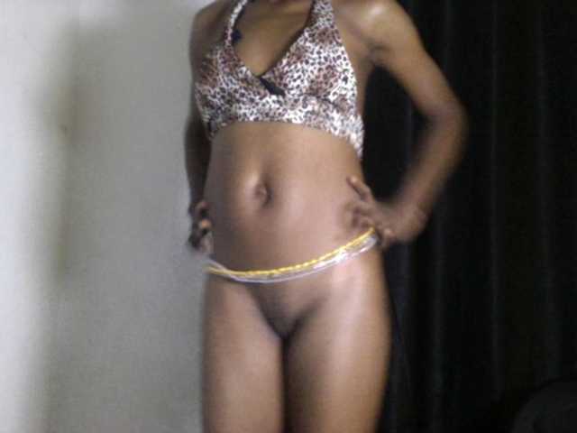 Lickmapussy live cam on BongaCams