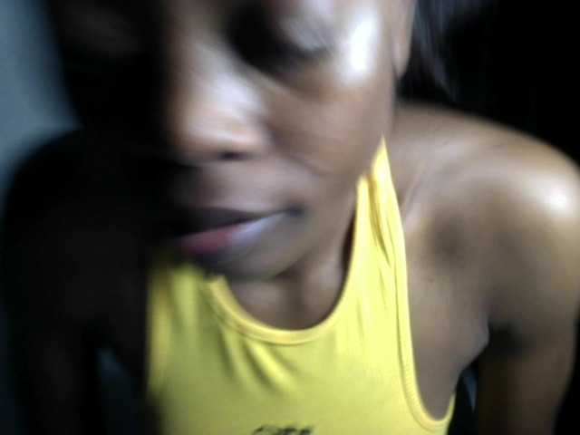 Lickmapussy live cam on BongaCams