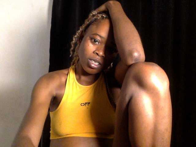 Lickmapussy live cam on BongaCams