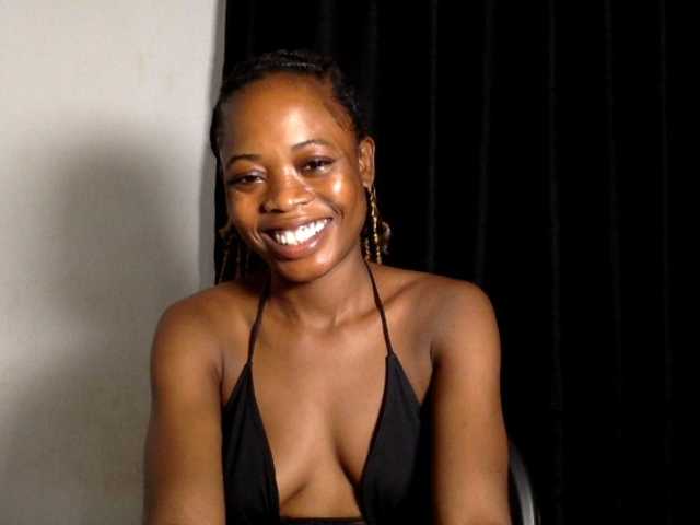 Lickmapussy live cam on BongaCams