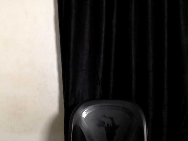 Lickmapussy live cam on BongaCams