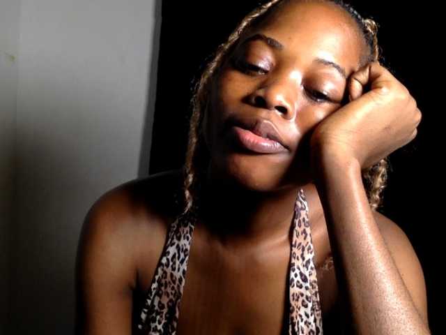 Lickmapussy live cam on BongaCams