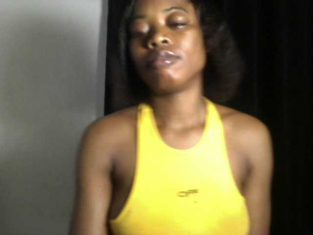 Lickmapussy live cam on BongaCams