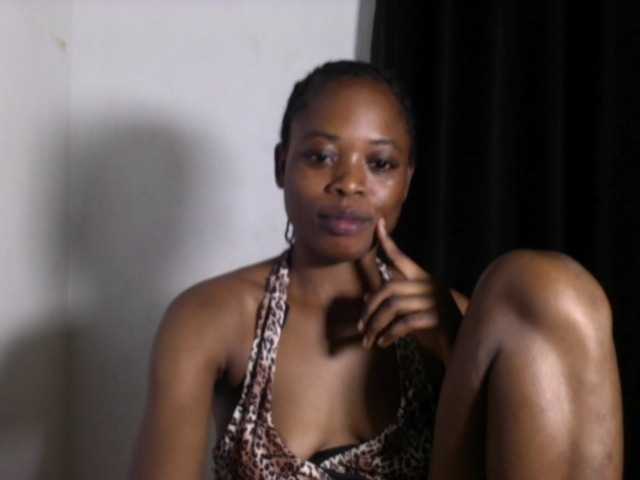Lickmapussy live cam on BongaCams