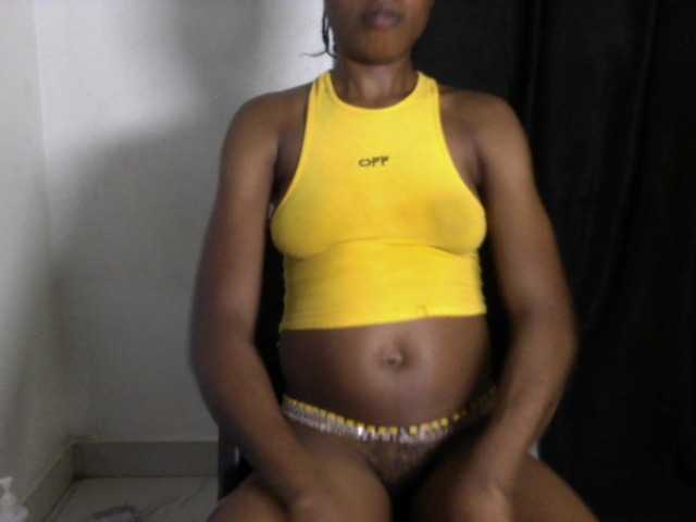 Lickmapussy live cam on BongaCams
