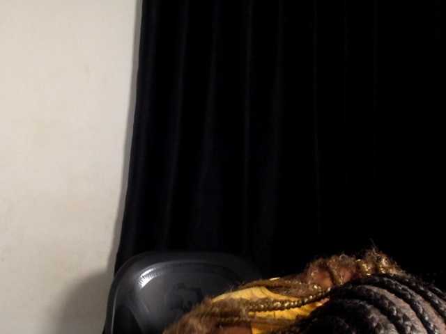 Lickmapussy live cam on BongaCams