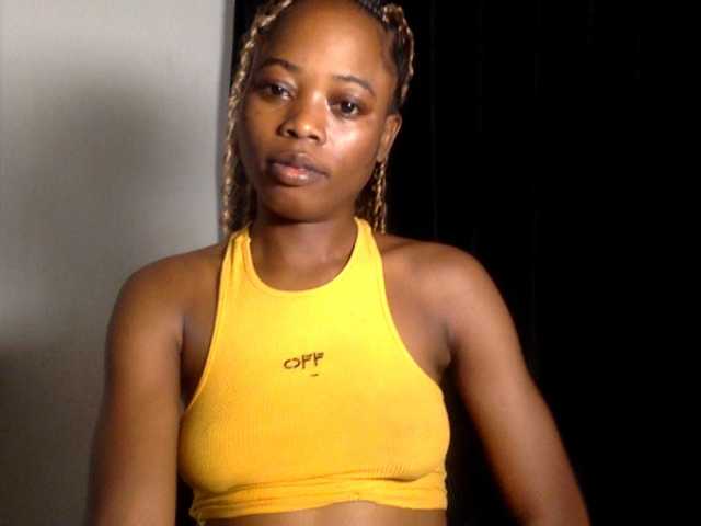 Lickmapussy live cam on BongaCams