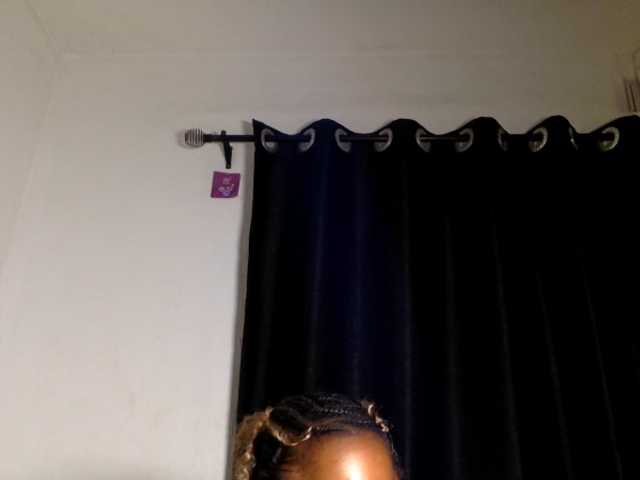 Lickmapussy live cam on BongaCams