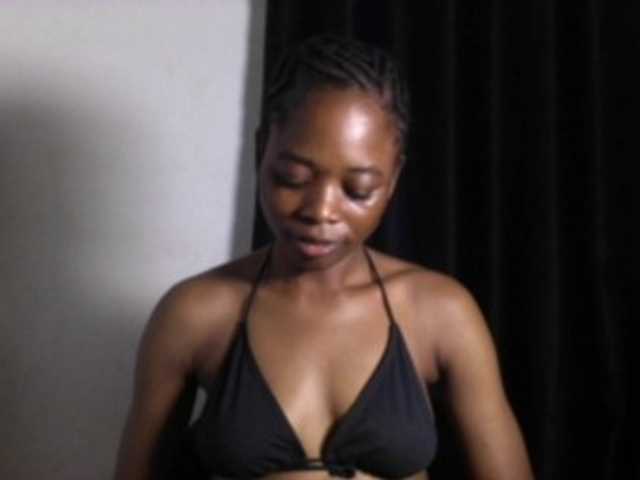Lickmapussy live cam on BongaCams