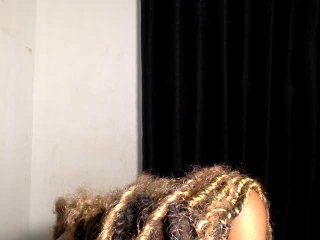Lickmapussy live cam on BongaCams