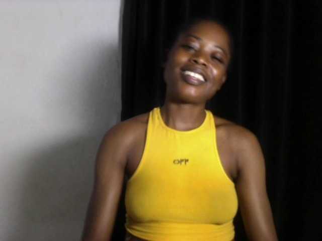 Lickmapussy live cam on BongaCams