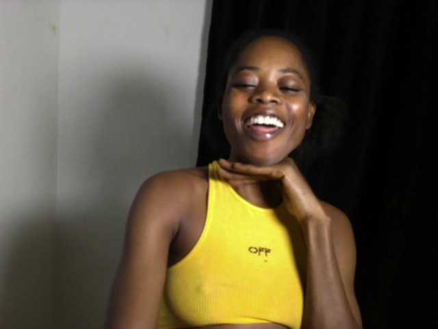 Lickmapussy live cam on BongaCams