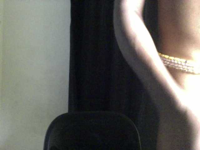 Lickmapussy live cam on BongaCams