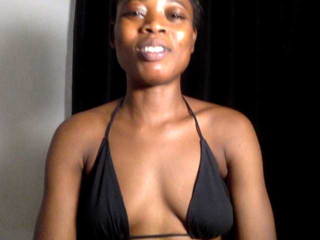 Lickmapussy live cam on BongaCams