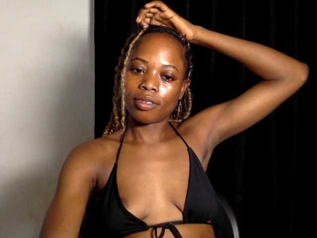 Lickmapussy live cam on BongaCams