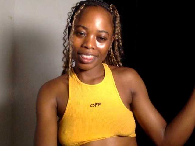 Lickmapussy live cam on BongaCams