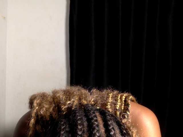 Lickmapussy live cam on BongaCams