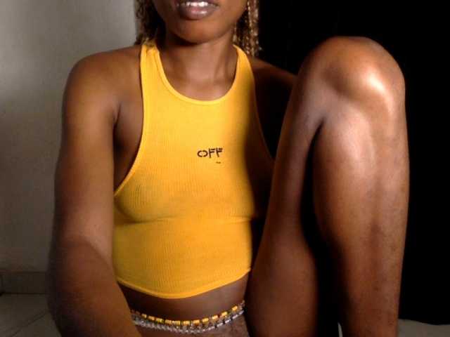 Lickmapussy live cam on BongaCams