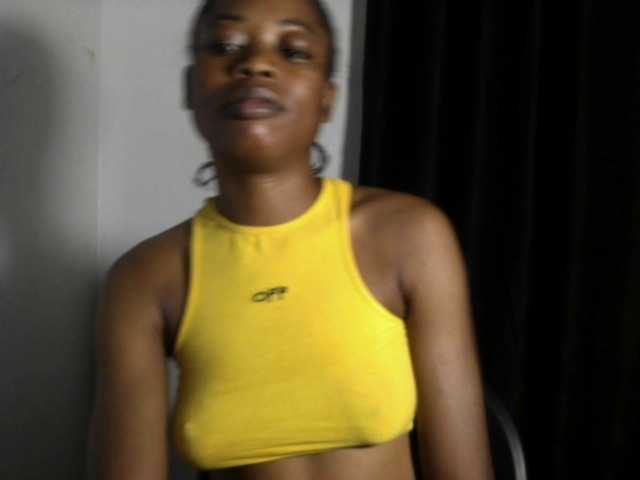 Lickmapussy live cam on BongaCams