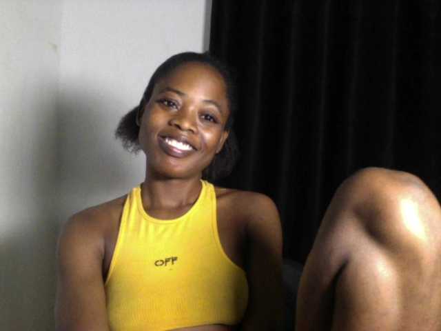 Lickmapussy live cam on BongaCams