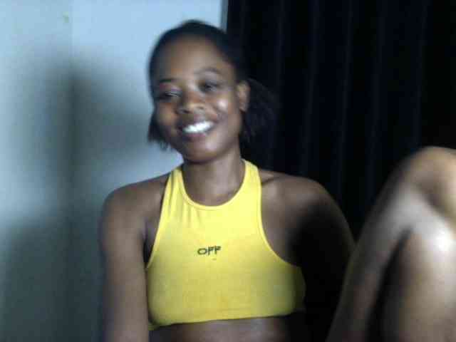 Lickmapussy Live Webcam on BongaCams