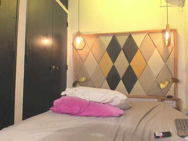 CamilFerrer live cam on BongaCams