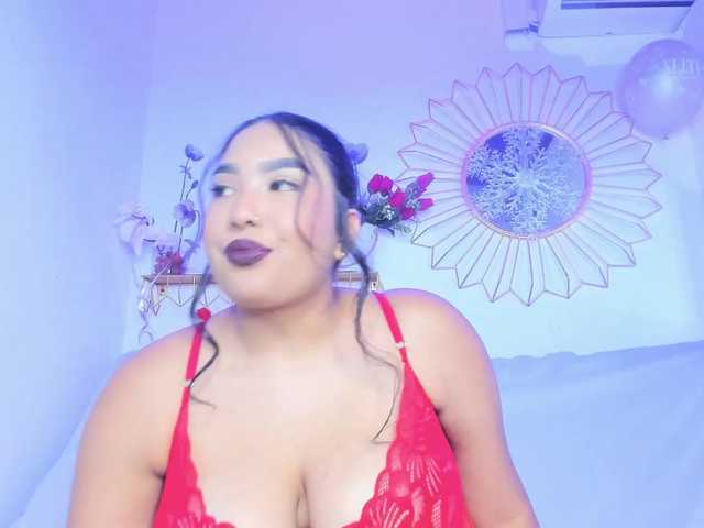 CamilFerrer live cam on BongaCams
