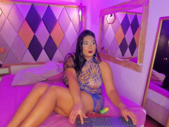 CamilFerrer live cam on BongaCams