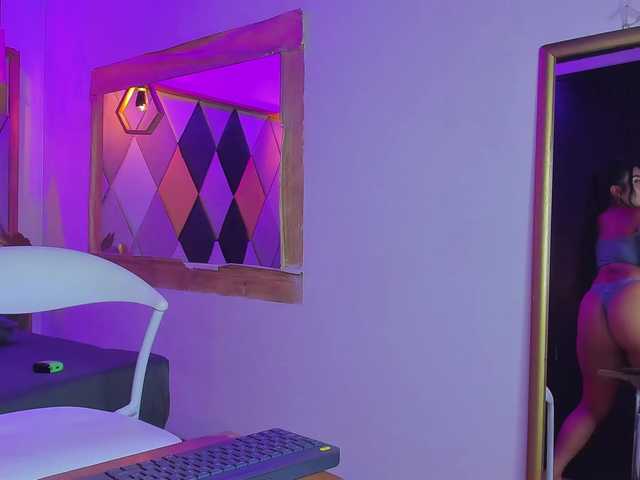 CamilFerrer live cam on BongaCams