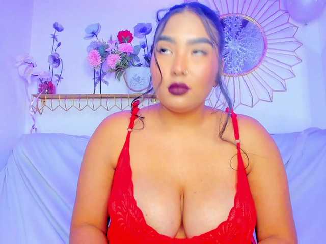 CamilFerrer live cam on BongaCams