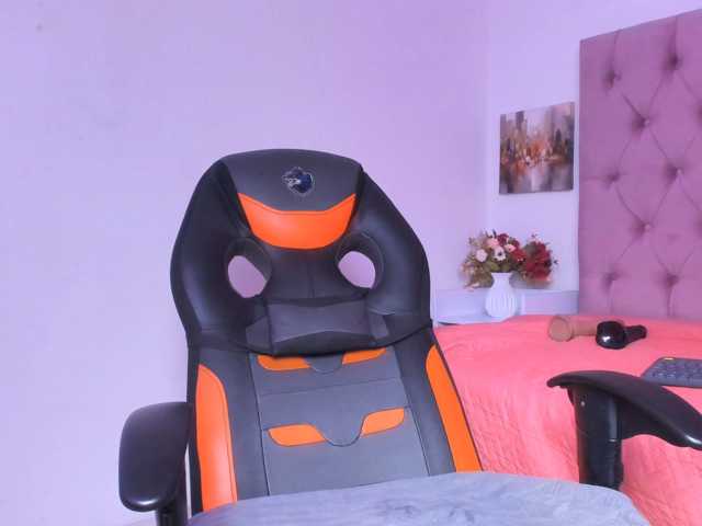 Dania-wish1 live cam on BongaCams
