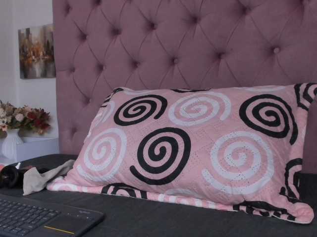 Dania-wish1 live cam preview