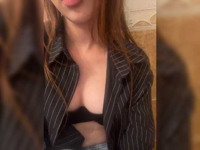 Vashkaa live cam on BongaCams