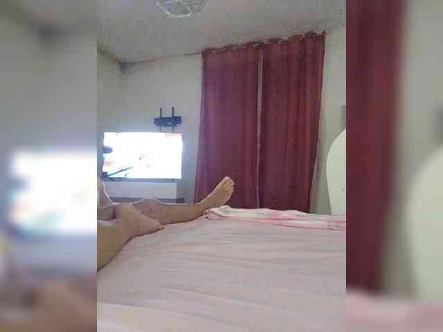 Coppiacalda881 webcam