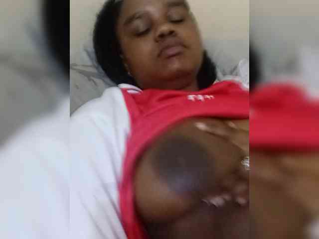 Prettyshe webcam