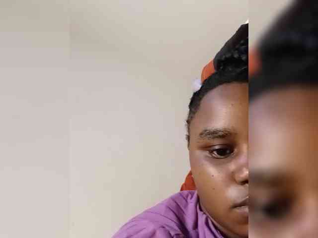 Prettyshe webcam